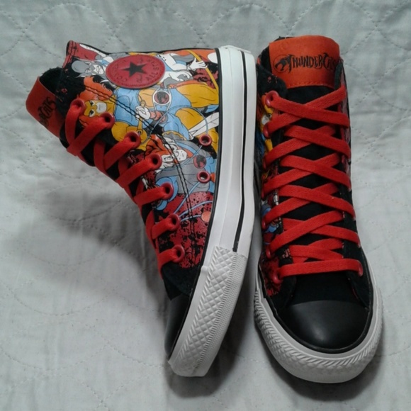 Converse Other - CONVERSE hi top all star mint condition sz 3 youth